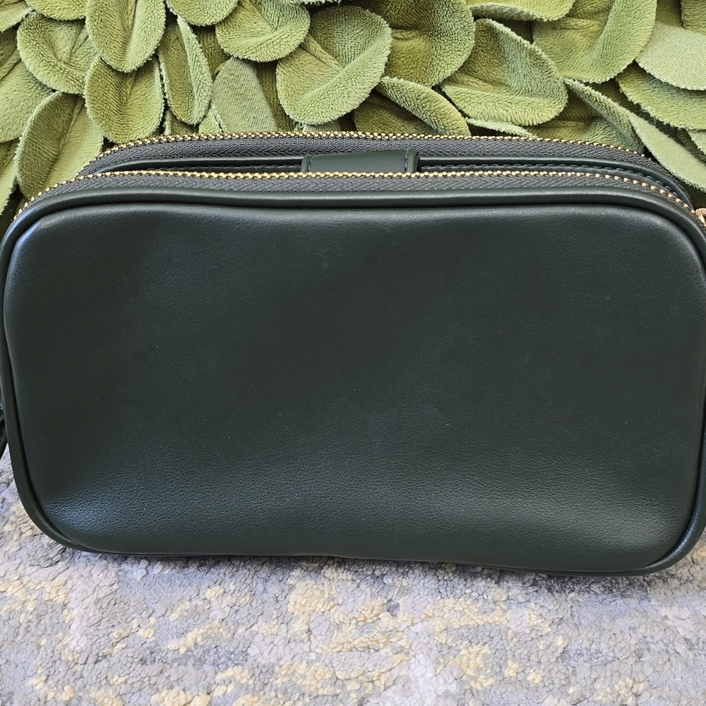 Quilted Faux Leather Crossbody Bag | Forest Green Phone Bag | Triple Compartment - Picture 8 of 16